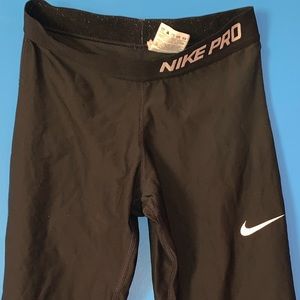 nike pro mid-rise leggings